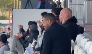 中超给机会？蒯纪闻爆射迎首球，穆斯卡特惊讶挑眉+笑容不断