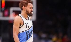 百家乐玩法-这也赢不了！特雷-杨20中7&amp;13罚12中空砍29分15助