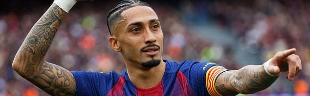 官方网站-拉菲尼亚戴帽，巴萨5-2大胜塞维利亚，领先皇马4分稳居西甲榜首