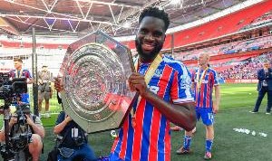 官方网站-记者：朗斯将500万欧+奖金签下水晶宫前锋爱德华，签约3年