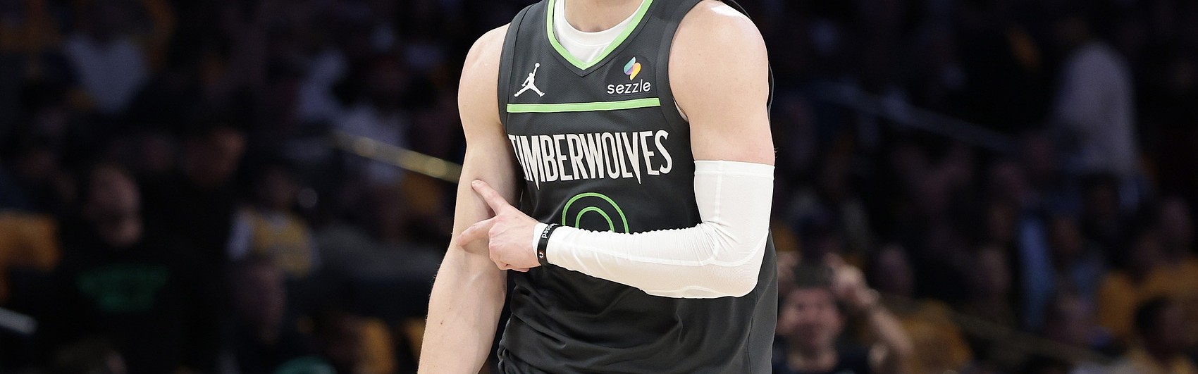 迪文岑佐出于伤病顾虑退出意大利欧锦赛 森林狼未加阻拦