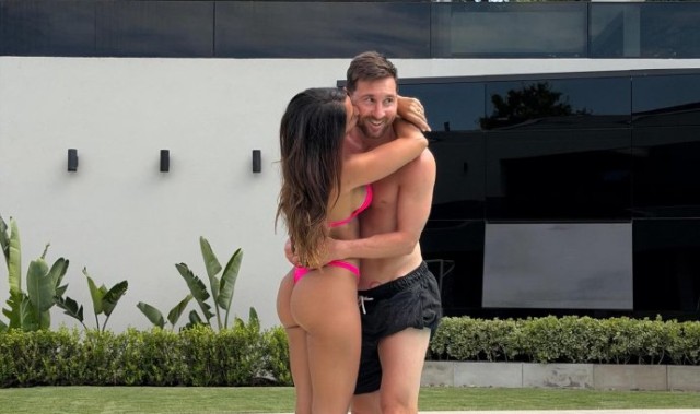 官方网站-安东内拉晒与梅西泳池拥吻照，梅西留言示爱|莱昂内尔·梅西|评论|秀恩爱_新浪体育_新浪新闻